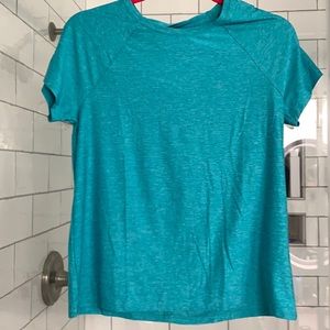 Girls Lands End Teal Short Sleeve T with keyhole back and twisted back neckline